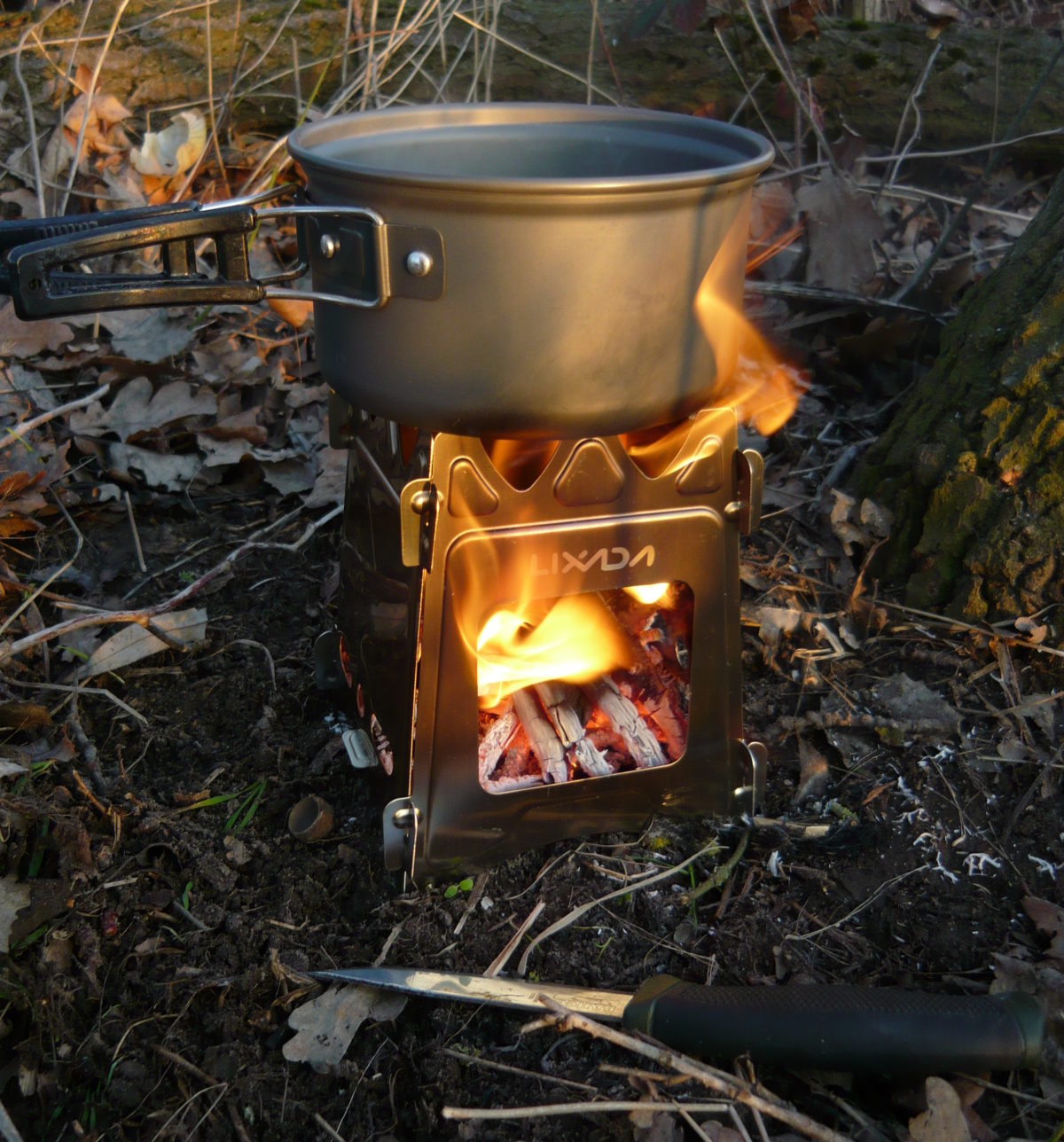 Falt-Hobo Campingkocher – Erfahrungsbereicht mit einem Holzkocher