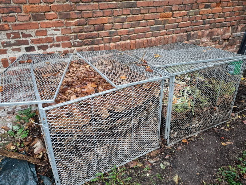 Komposter für ein 3-Kammer-System aus Metallgitter (Brista)