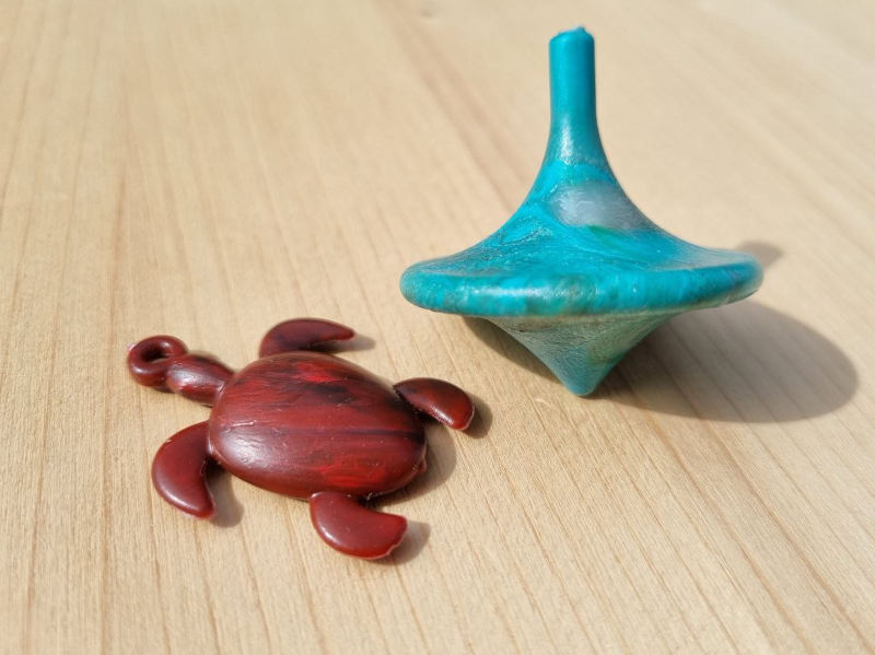 beim Recycling-Workshop hergestellte Kunststoffprodukte